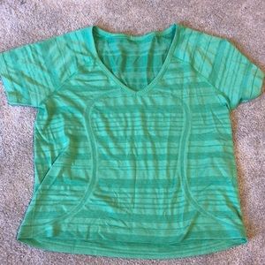 Lululemon swiftly tech tee size 8